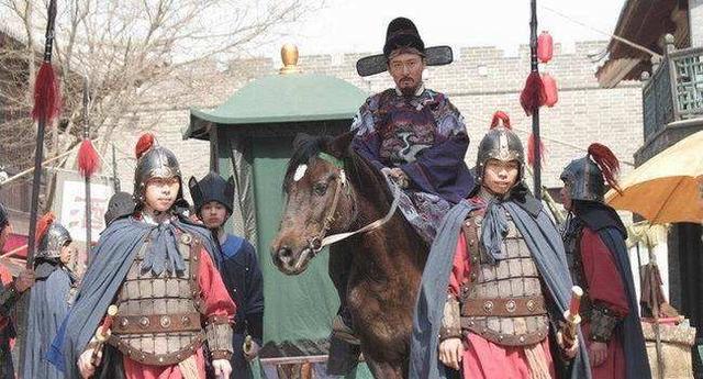 大将凯旋回朝廷总管奉旨传将帅是什么生肖详细解答、构建解答解释落实